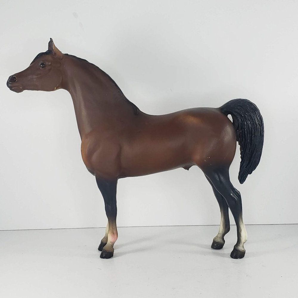 Breyer Horse Proud Arabian Stallion Witez II #212 Mahogany Bay